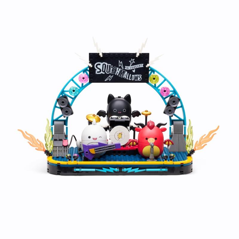 BLDR - Squishmallows Building Set Squish Tour Concert With Emily, Jarik & Gordon