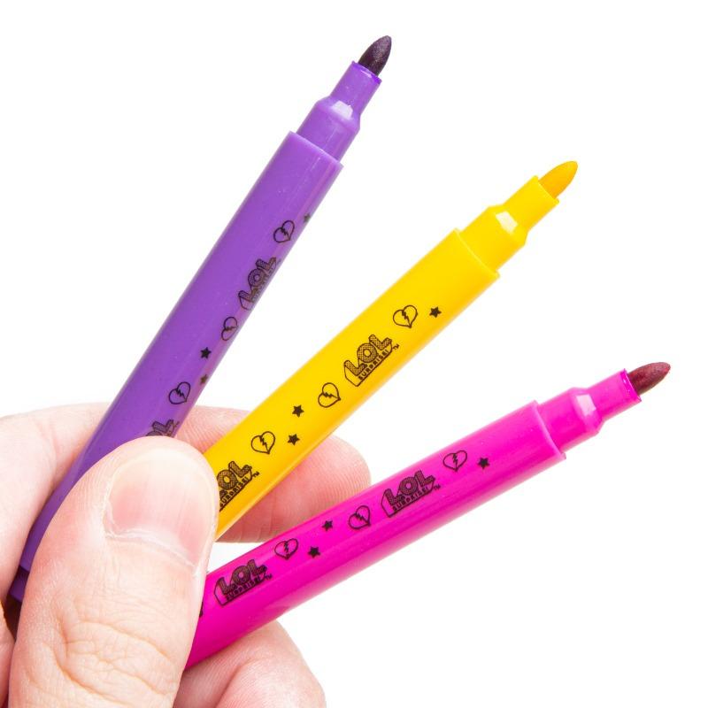 اشتري 1 واحصل على 1 مجانا - لول سربرايز أو إم جي فيرس دمية نيون ليشس + لول سربرايز مجموعة مطارة مياه مع أدوات التزيين