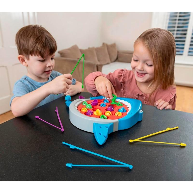 لعبة صيد سمك القرش