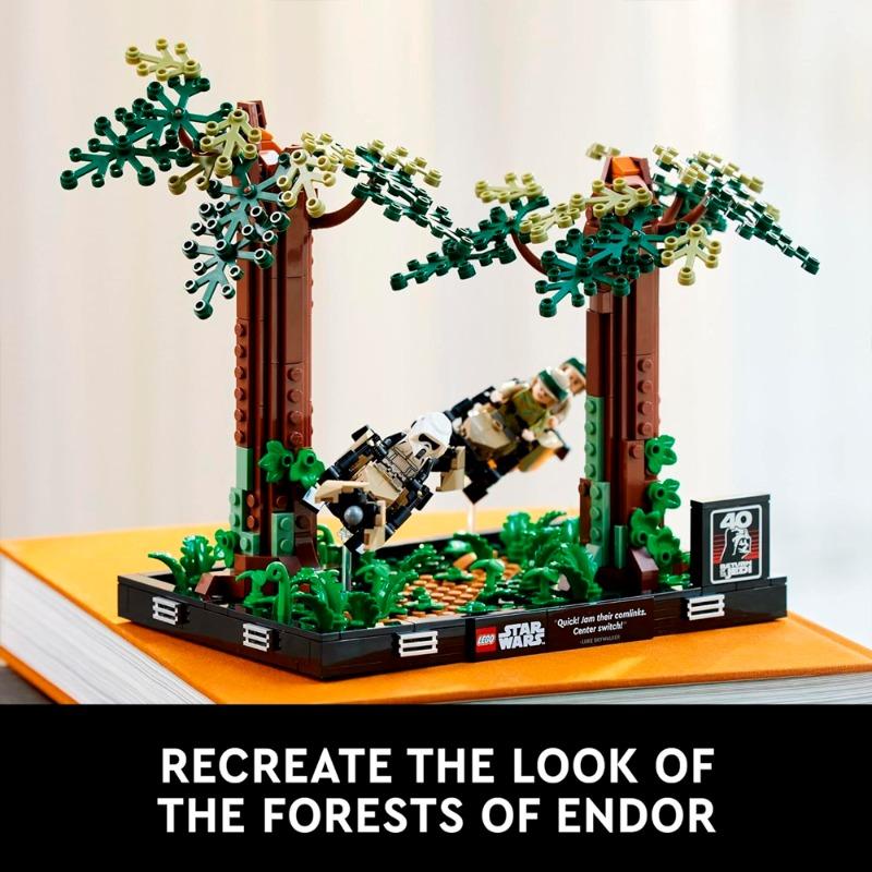LEGO Endor Speeder Chase Diorama 75353