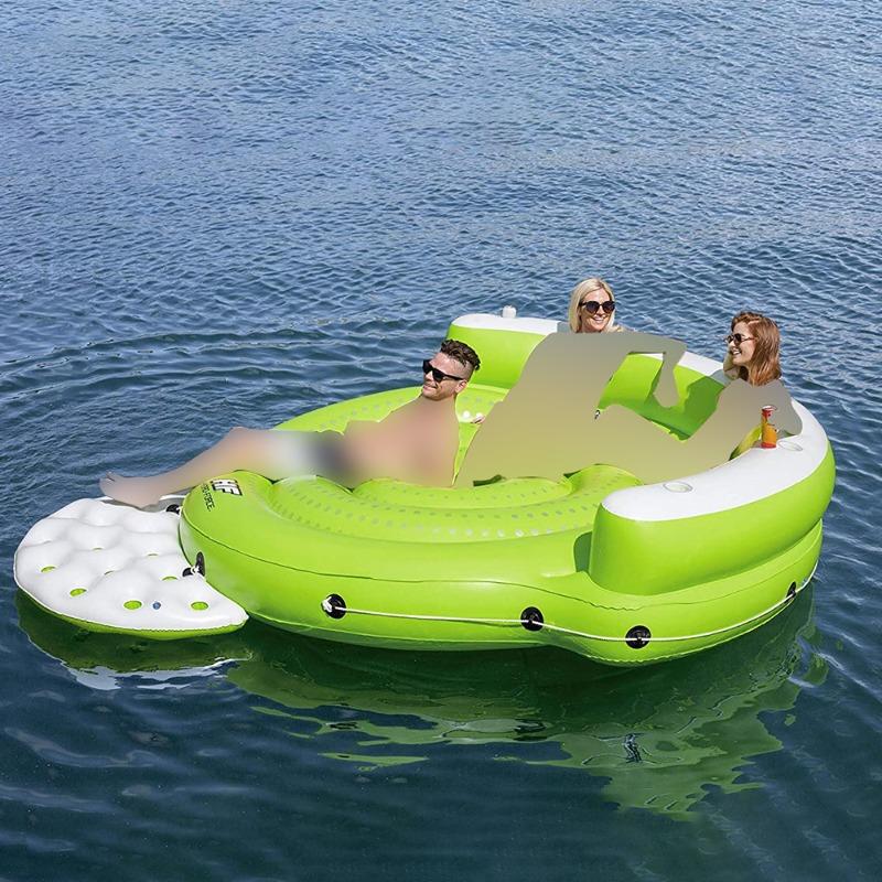 بيست واي - جزيرة كيك باك لاونج العملاقة