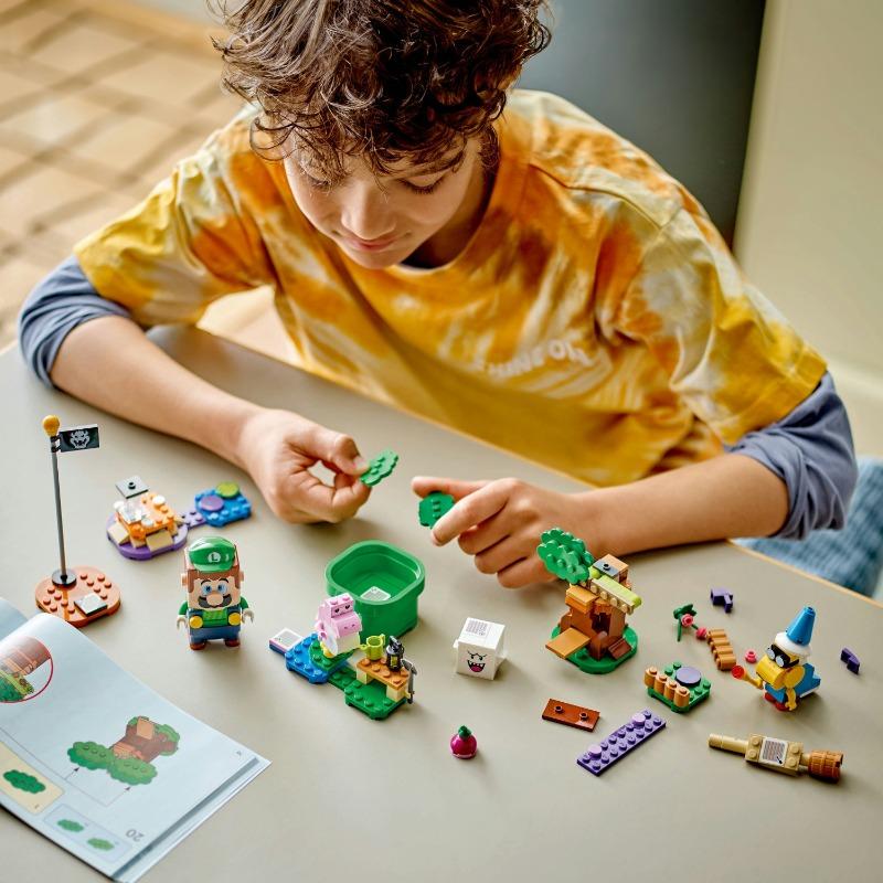 LEGO Adventures with Interactive Luigi