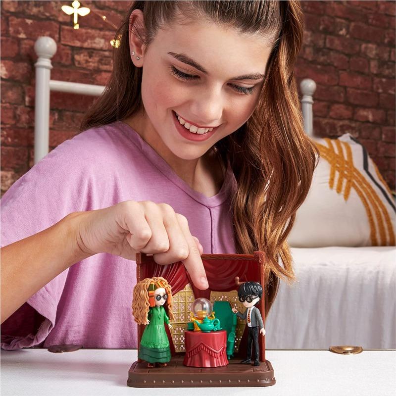 Wizarding World Magical Mini Divination Classroom