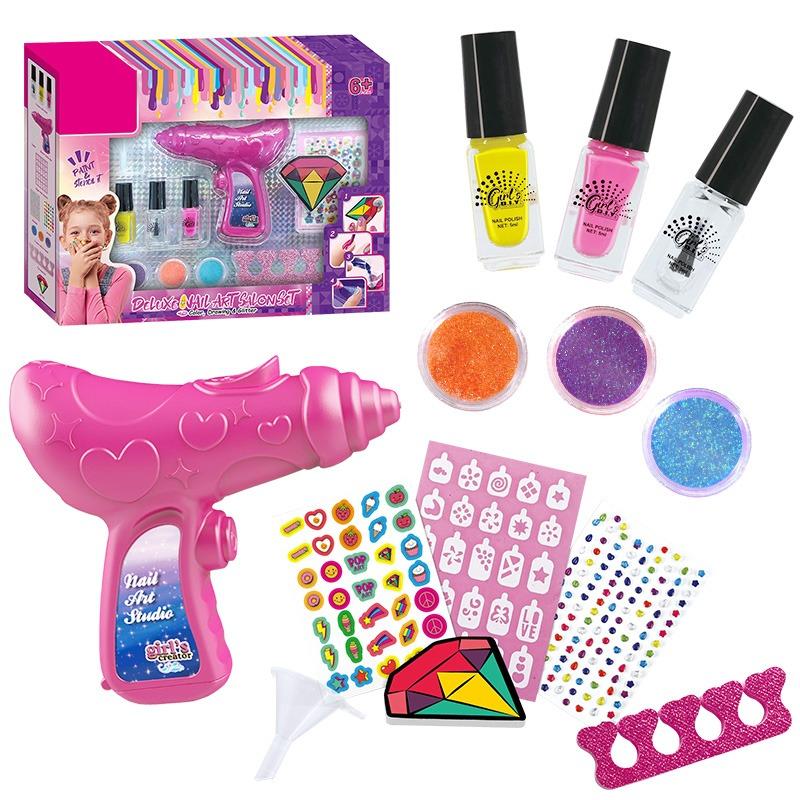 صالون تجميل الأظافر للفتيات