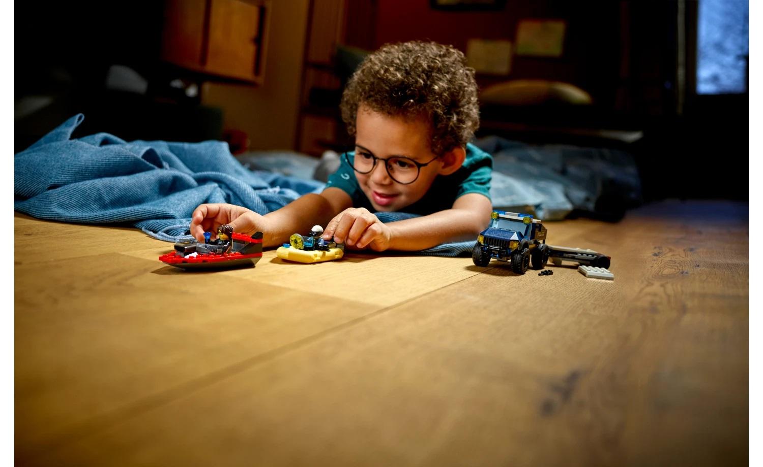 LEGO City Elite Police Boat Transport