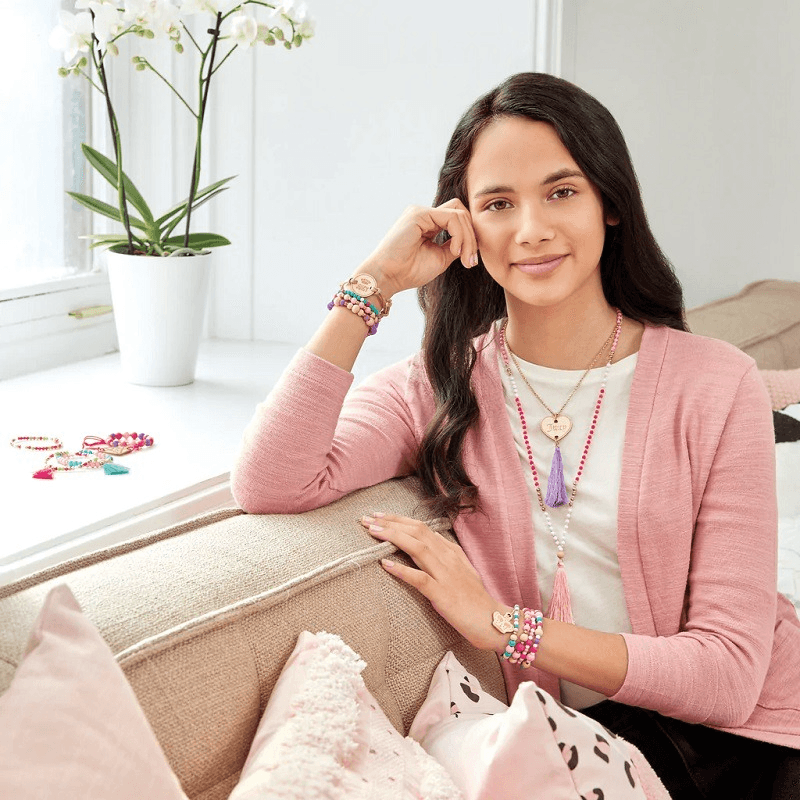 جوسي كوتور - صنع اكسسوارات تريندي تاسيلس