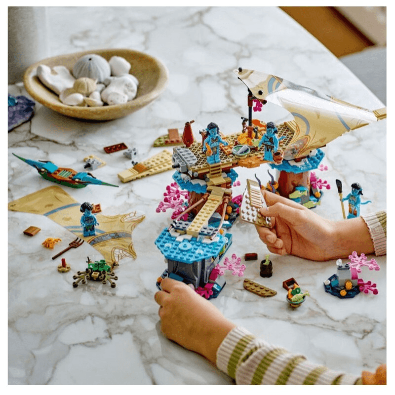 LEGO Avatar Metkayina Reef Home Building Toy Set - 528 Pcs 75578