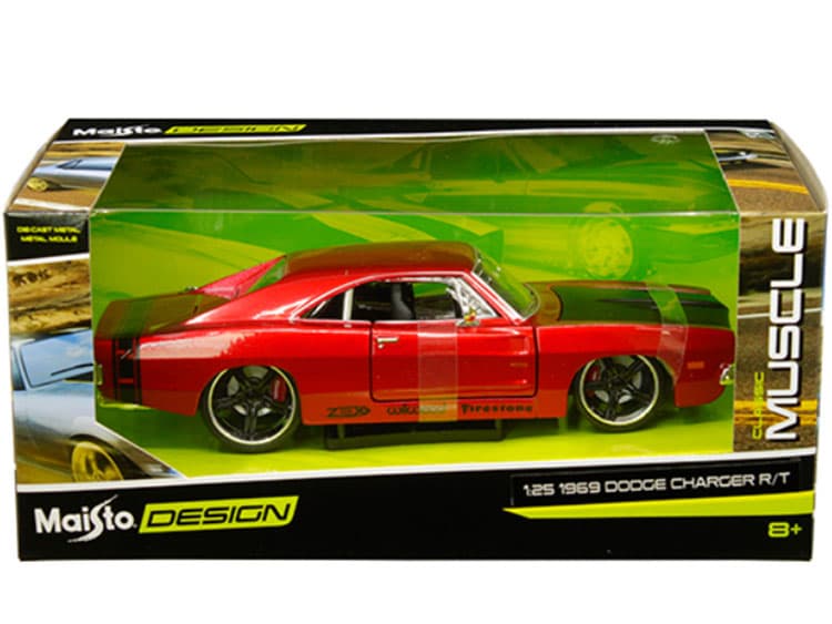 Maisto Classic 1969 Dodge Charger R/T 1:25 with Matte Black Hood Red