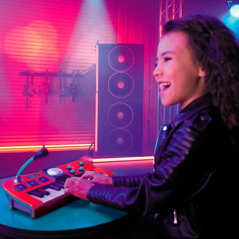 Little Tikes My Real Jam Keyboard With Microphone thumbnail 3