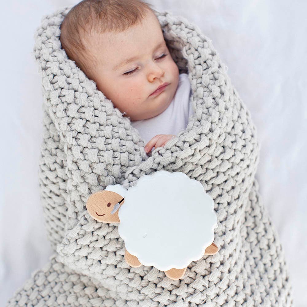 Hape - Sleepy Sheepy Musical Night Light thumbnail 4