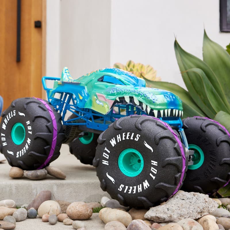 Hot Wheels Monster Trucks XL Mega-Wrex RC Vehicle (1:6 Scale) thumbnail 3