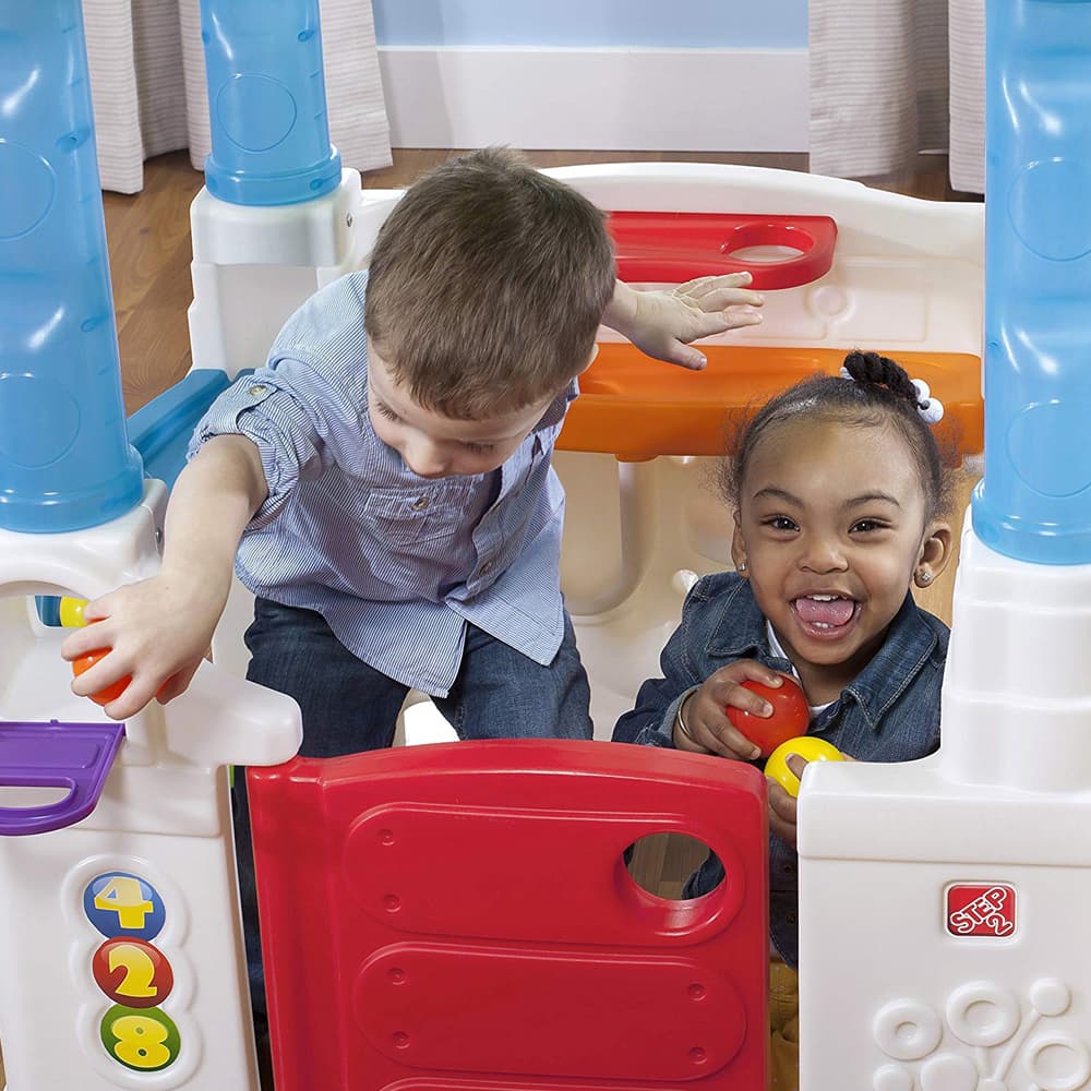 Step2 - Wonderball Fun Playhouse thumbnail 2