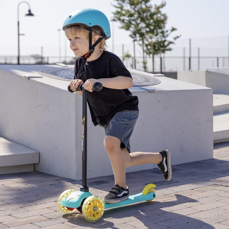 Yvolution 3-Wheel Scooter Neon Bolt - Green thumbnail 3