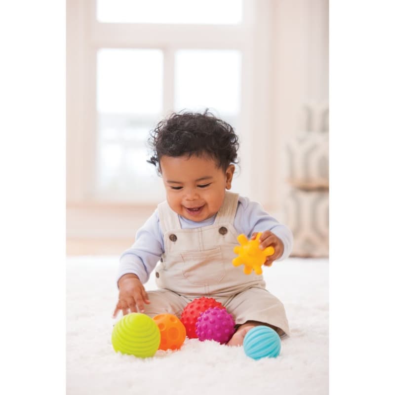 Infantino Set Of Sensory Balls thumbnail 4