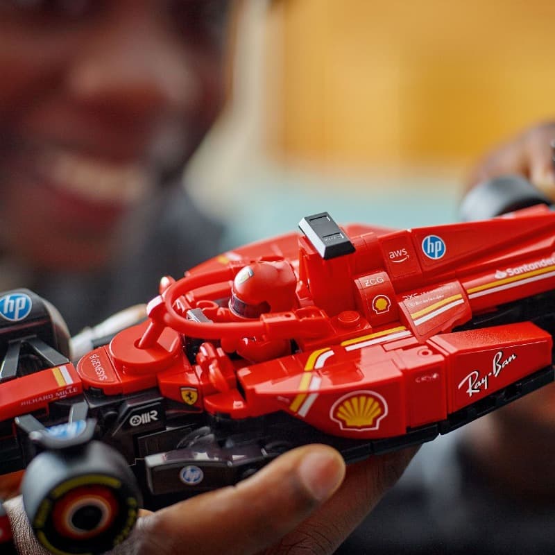 LEGO - Ferrari Sf-24 F1 Race Car 77242 thumbnail 5