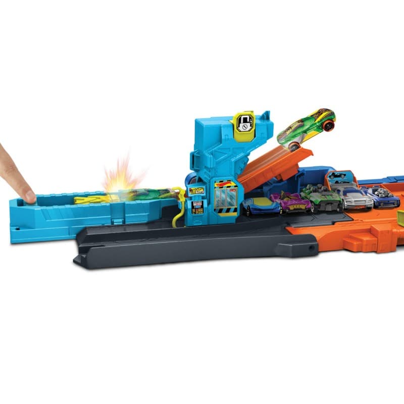 Hot Wheels City Toy Car Stunt Garage Playset & 1:64 Die Cast Vehicle thumbnail 4