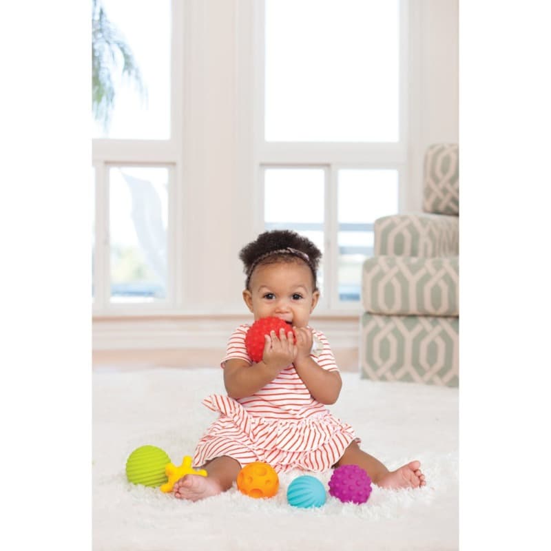 Infantino Set Of Sensory Balls thumbnail 3