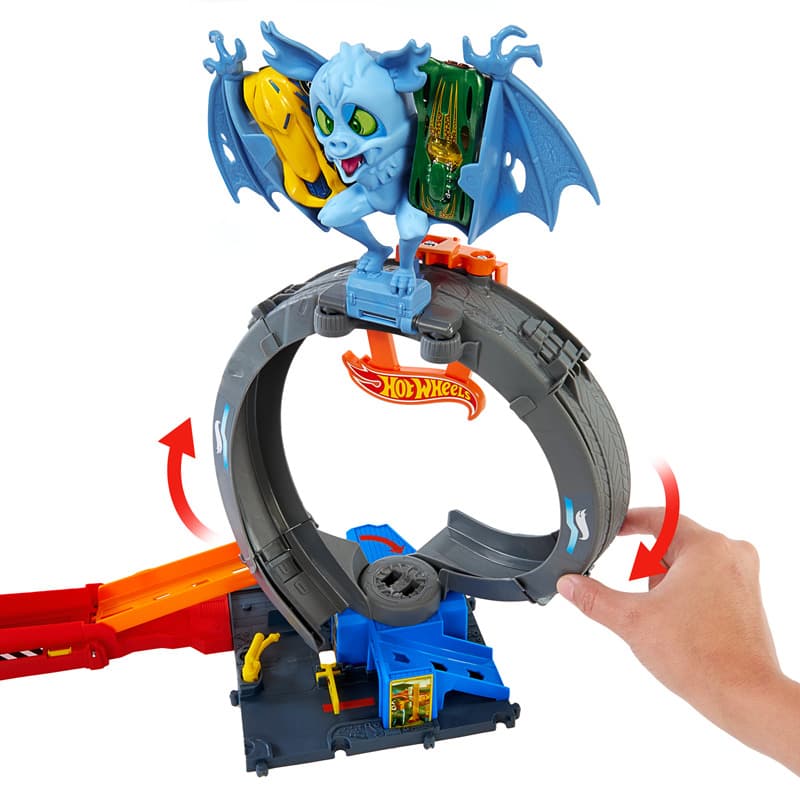 Hot Wheels City Bat Loop Attack thumbnail 2