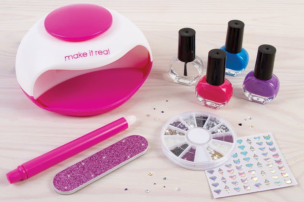 Make It Real Glitter Dream Nail Spa thumbnail 2