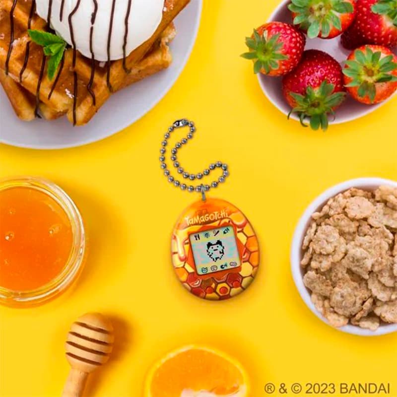 Bandai Pure Honey Tamagotchi Egg Guessing Game - New Release thumbnail 3