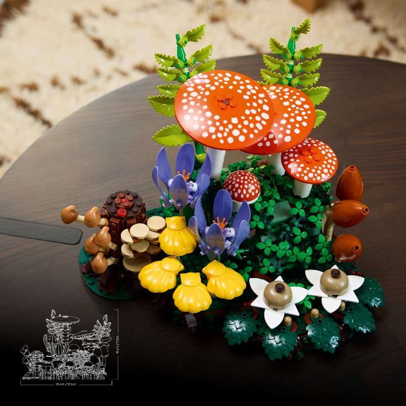 LEGO Botanicals Woodland Mushrooms Building Set thumbnail 4