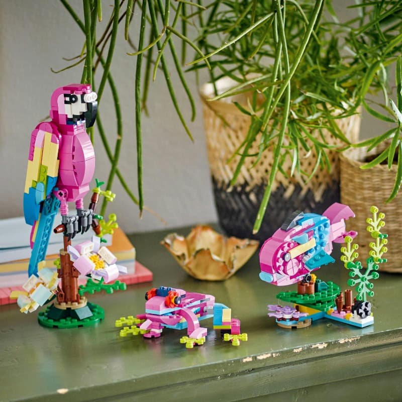 LEGO Creator Exotic Pink Parrot thumbnail 3