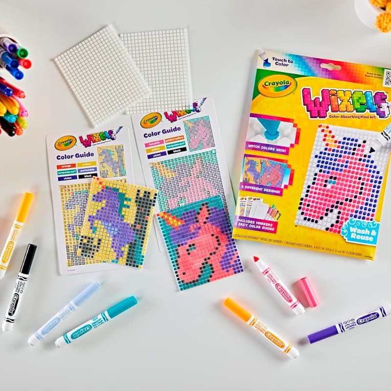 Crayola Wixels Unicorn Activity Kit, Pixel Art Coloring Set thumbnail 3
