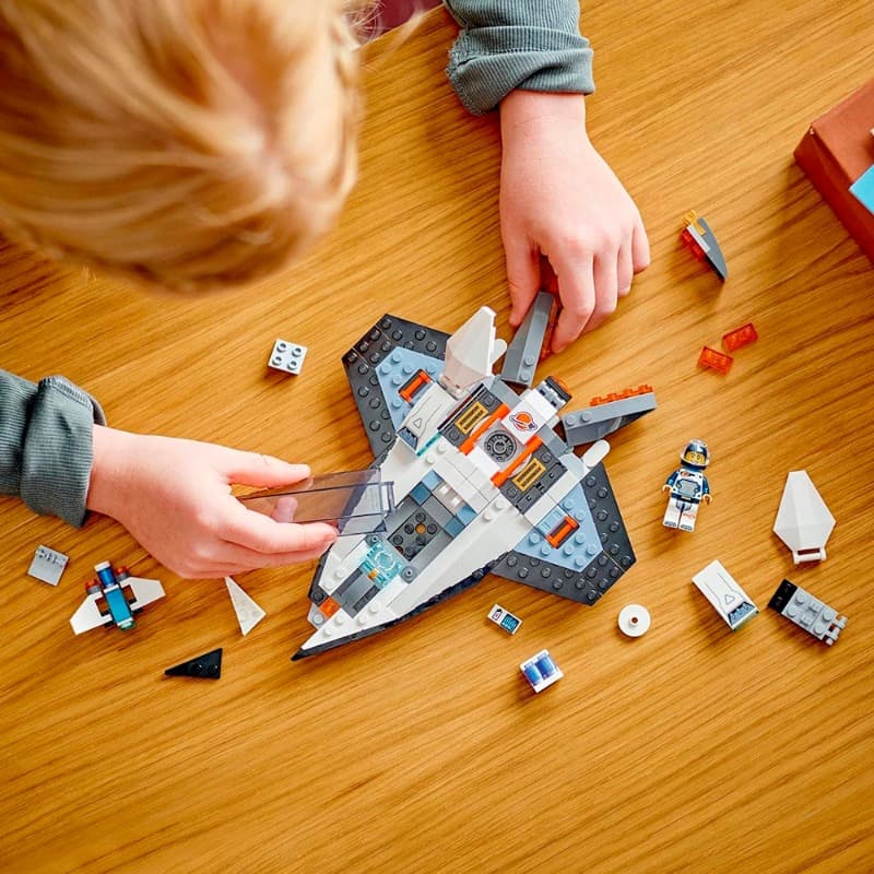 LEGO Interstellar Spaceship thumbnail 3