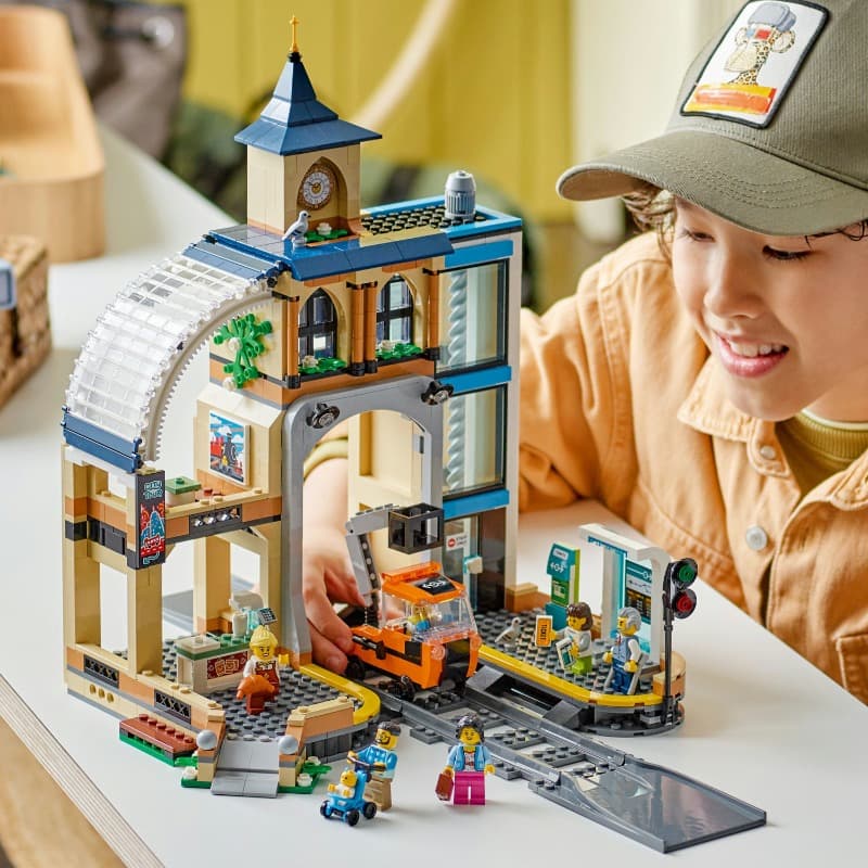 LEGO City – Central Train Station thumbnail 3